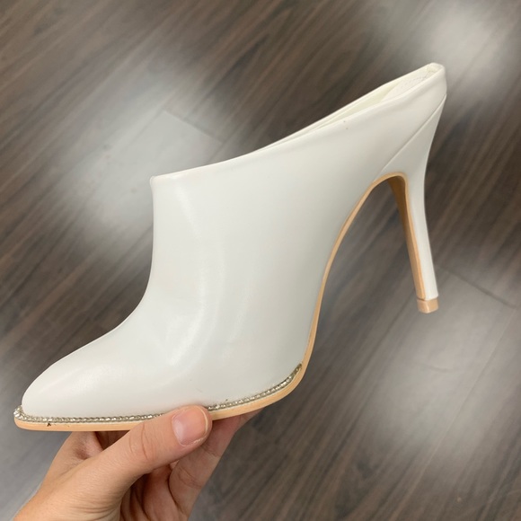 White rhinestone rimmed heel - Picture 6 of 7